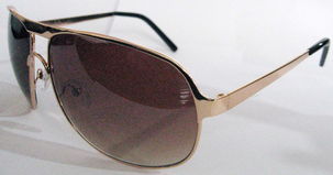 溫州酷米眼鏡貿(mào)易 一站式眼鏡批發(fā)與地攤創(chuàng)業(yè)解決方案